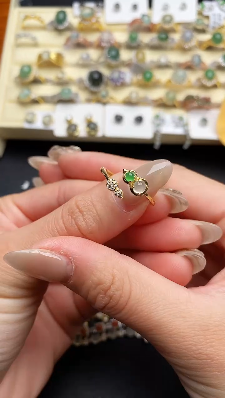 【闪购商品】翡翠戒指银S925镶嵌6666666+4