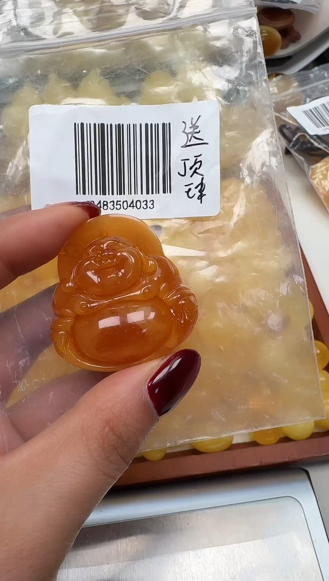 裸石琥珀未镶嵌如图