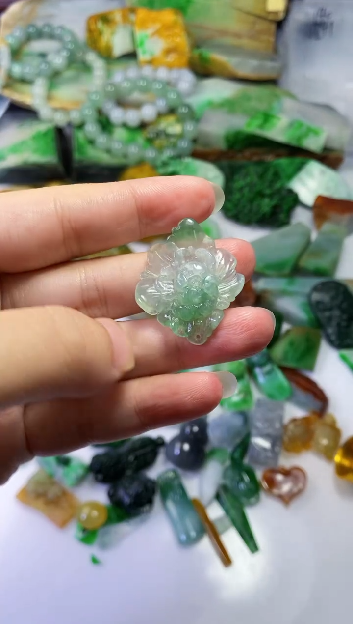颈饰未镶嵌翡翠꧁**꧂138天然翡翠