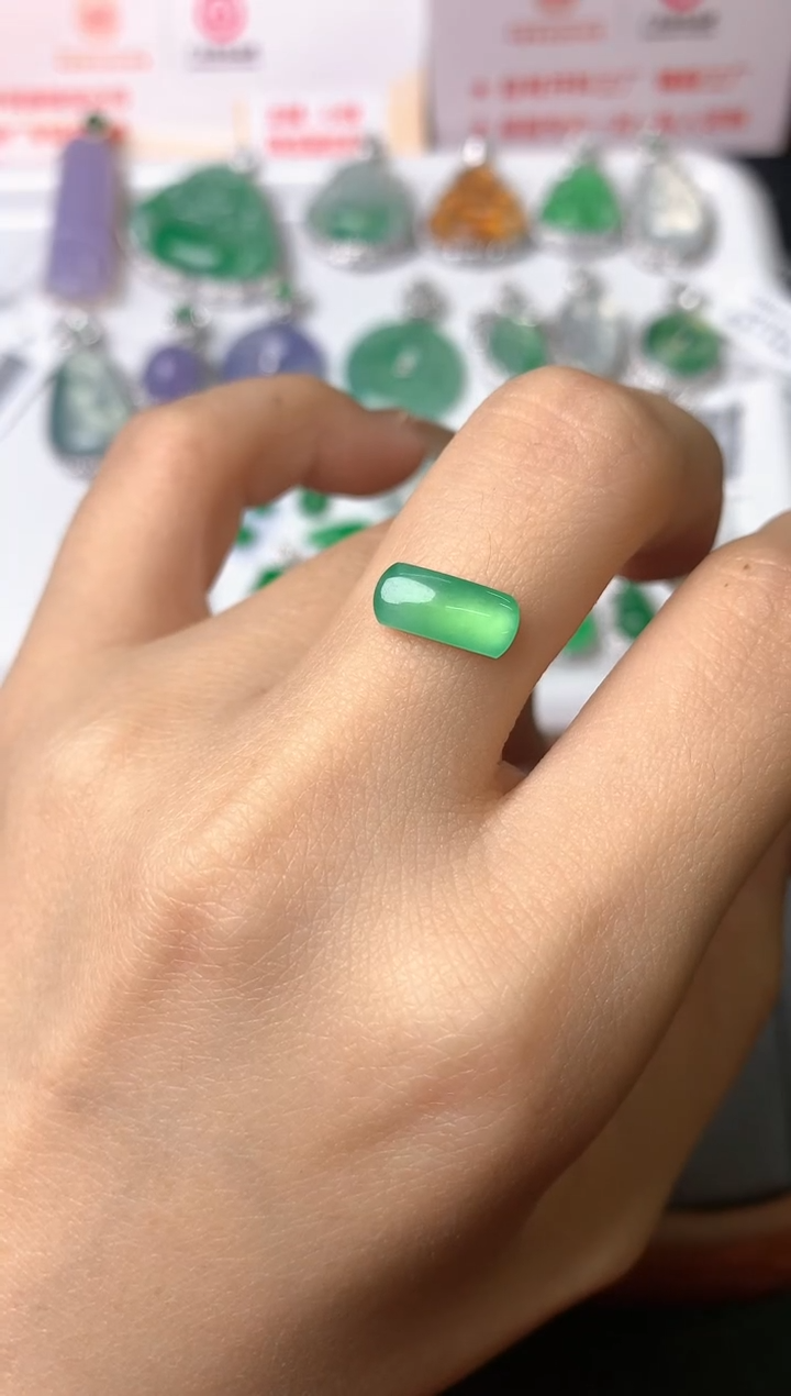 【闪购商品】定制翡翠未镶嵌裸石（镶嵌定制）