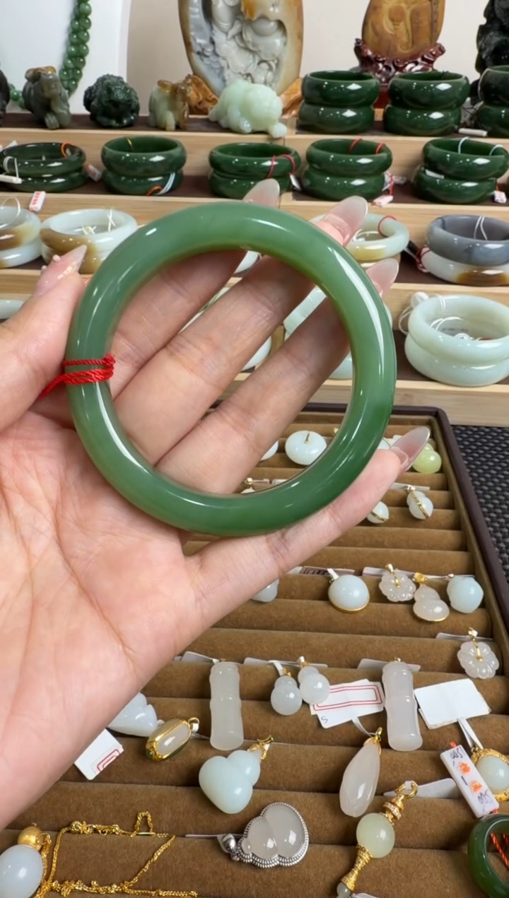 颈饰未镶嵌和田玉手镯59