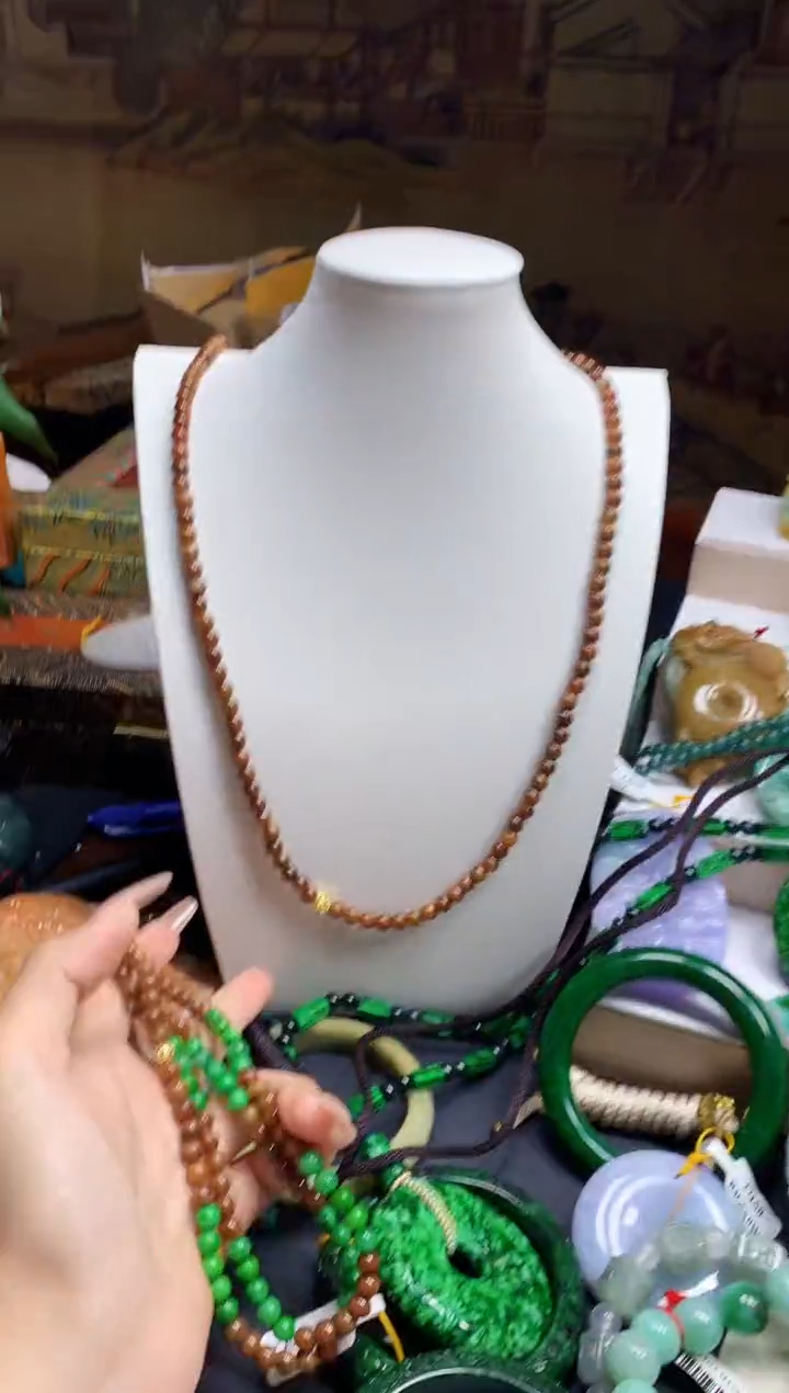 颈饰未镶嵌翡翠天然A货翡翠