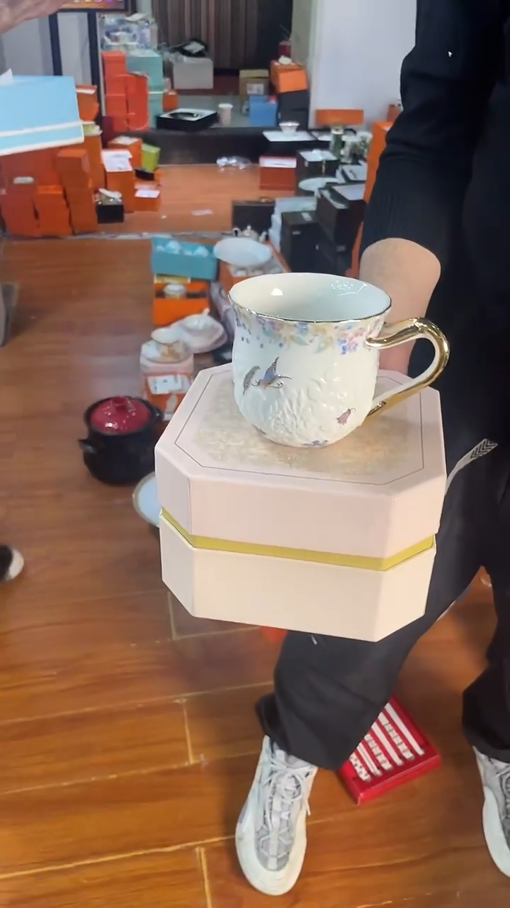 杯鸿辉家品牌瓷器，京东包邮！