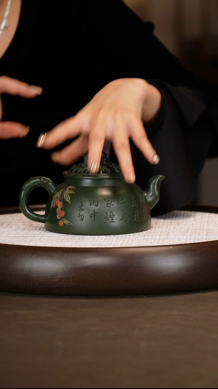 【潘洪均】鹤荔呈祥 300c +鹤杯+山水画