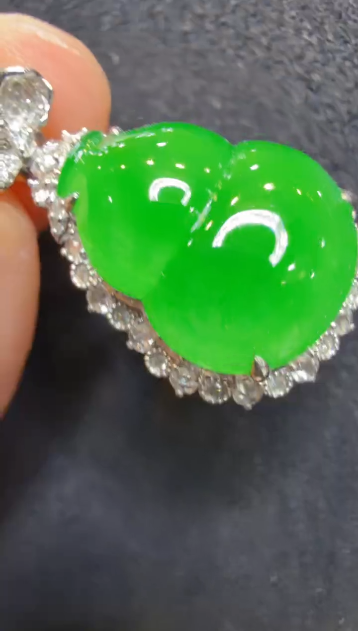 吊坠(不含链)18K金镶嵌翡翠多样性团购发一件