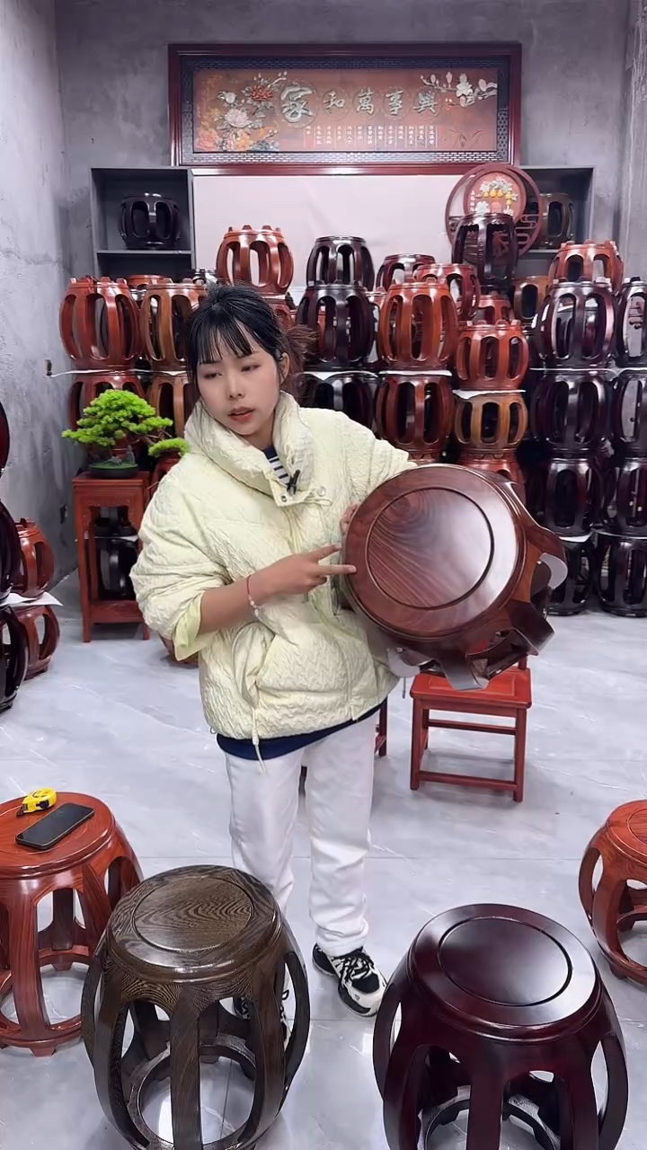 【闪购商品】花梨木类家具胡桃色大号鼓凳一对