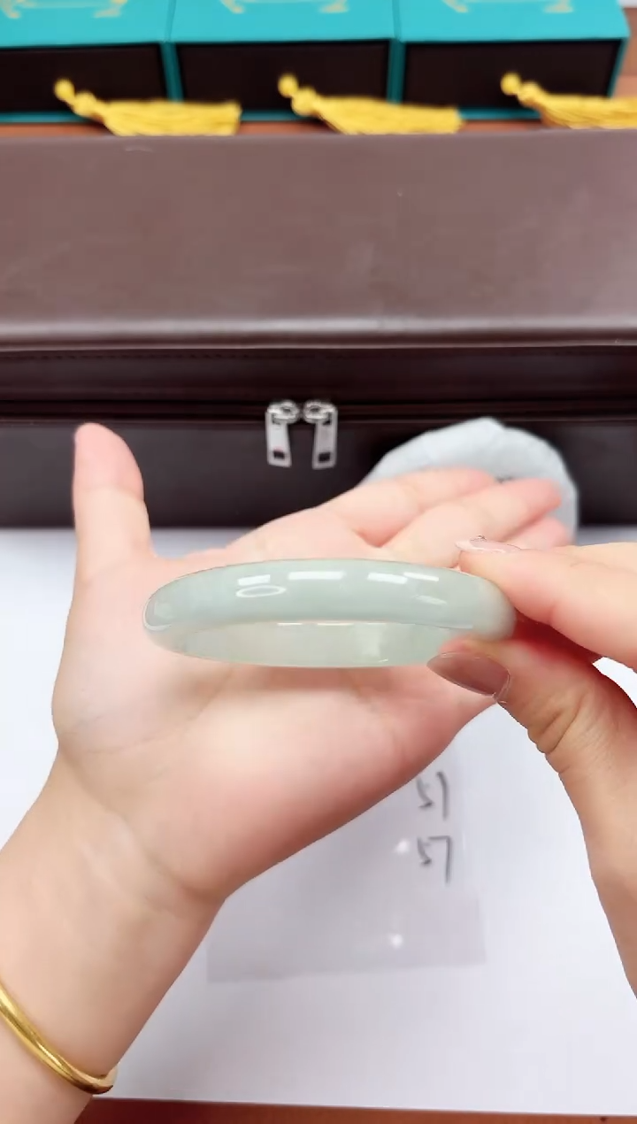 一物一拍，对准价格I02