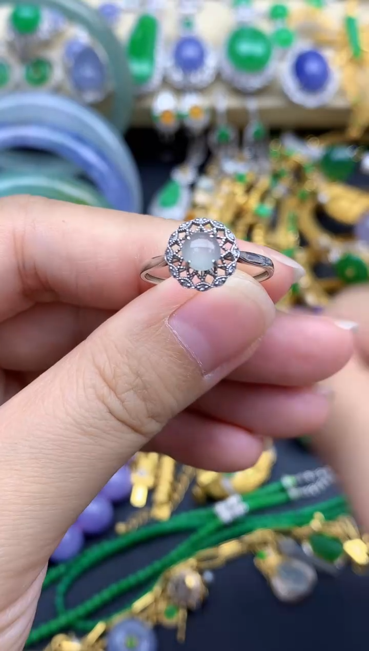 18K金镶嵌戒指翡翠176-春日珠宝