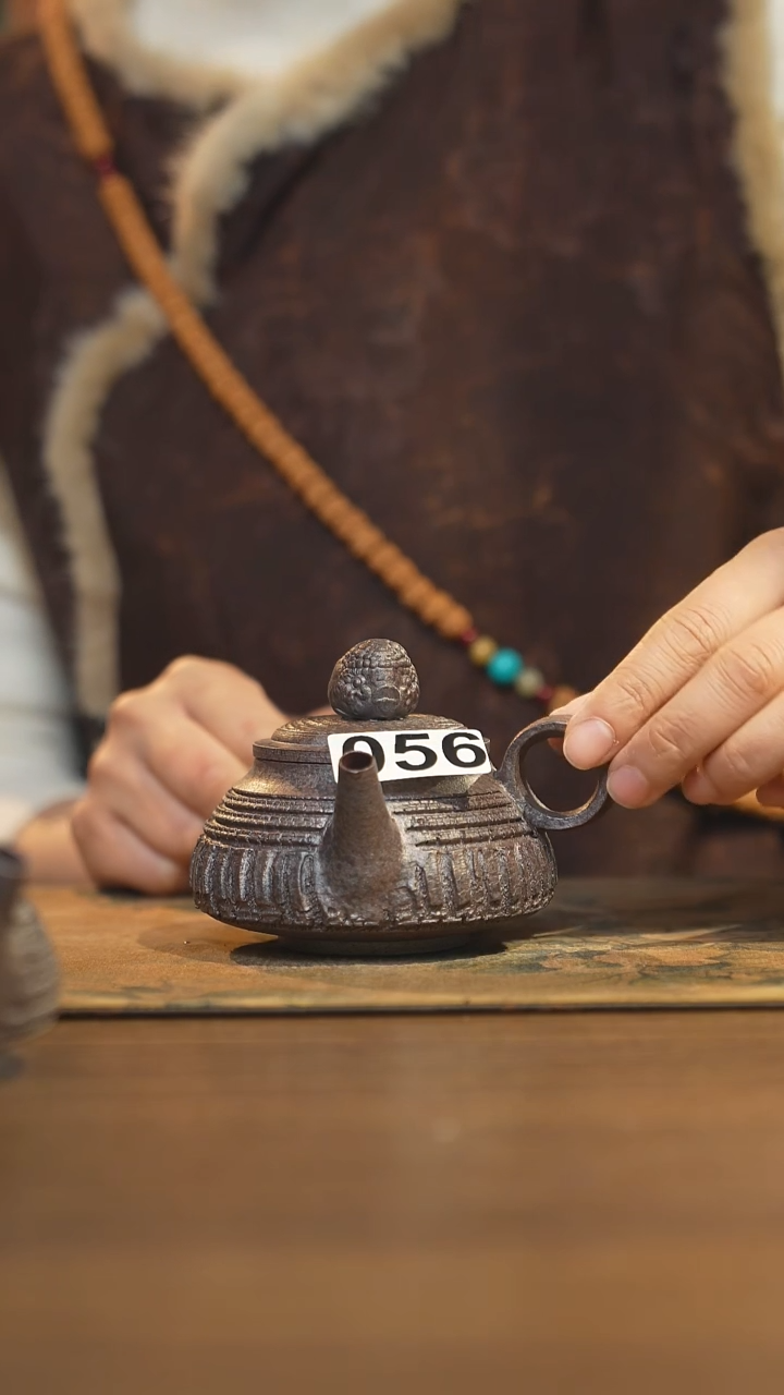 【闪购商品】其他陶瓷茶具  手工壶056