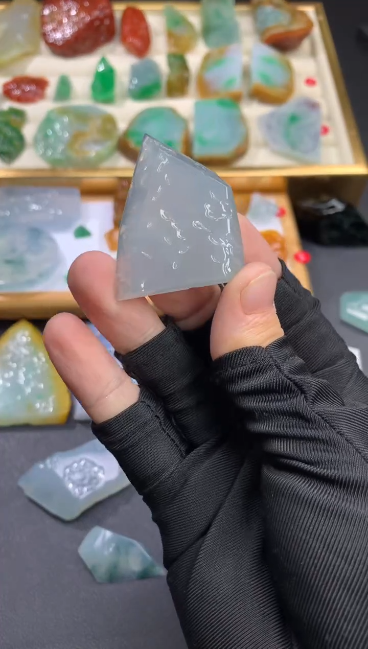 【闪购商品】定制翡翠未镶嵌                