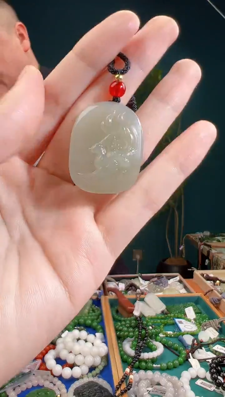 颈饰未镶嵌和田玉一物一证 拍一单发一个