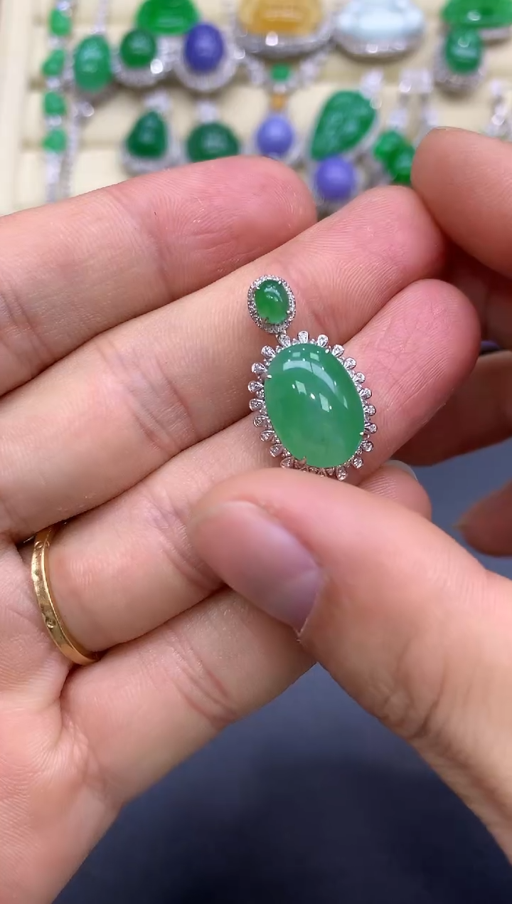 颈饰18K金镶嵌翡翠272-中国好珍宝