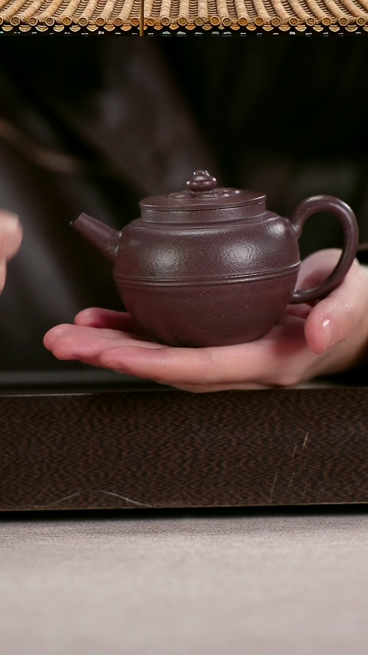 茶壶紫砂天青泥精工双腰线宫灯140cc