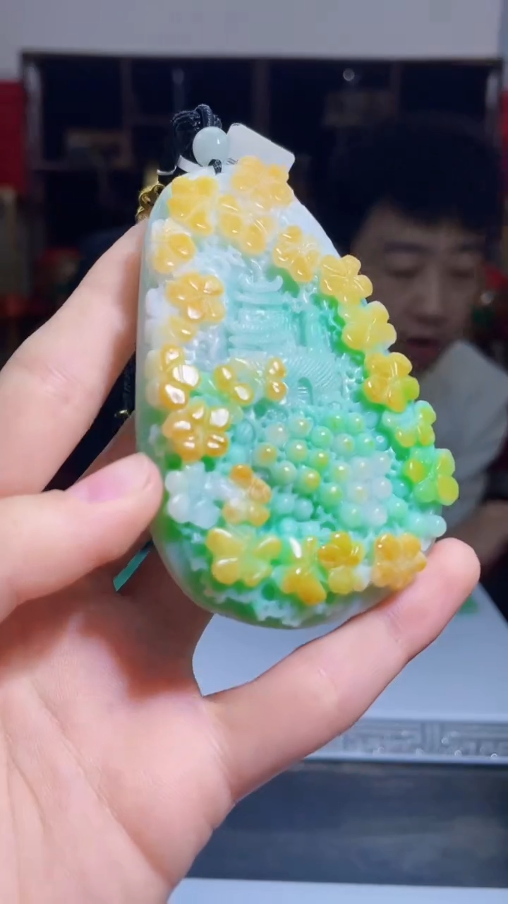 【闪购商品】翡翠吊坠(不含链)未镶嵌S10