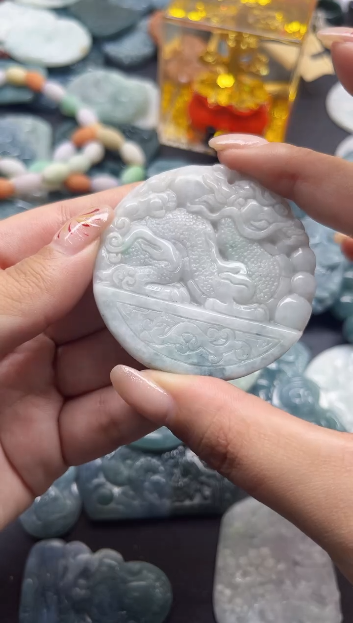 【闪购商品】翡翠颈饰未镶嵌翡翠