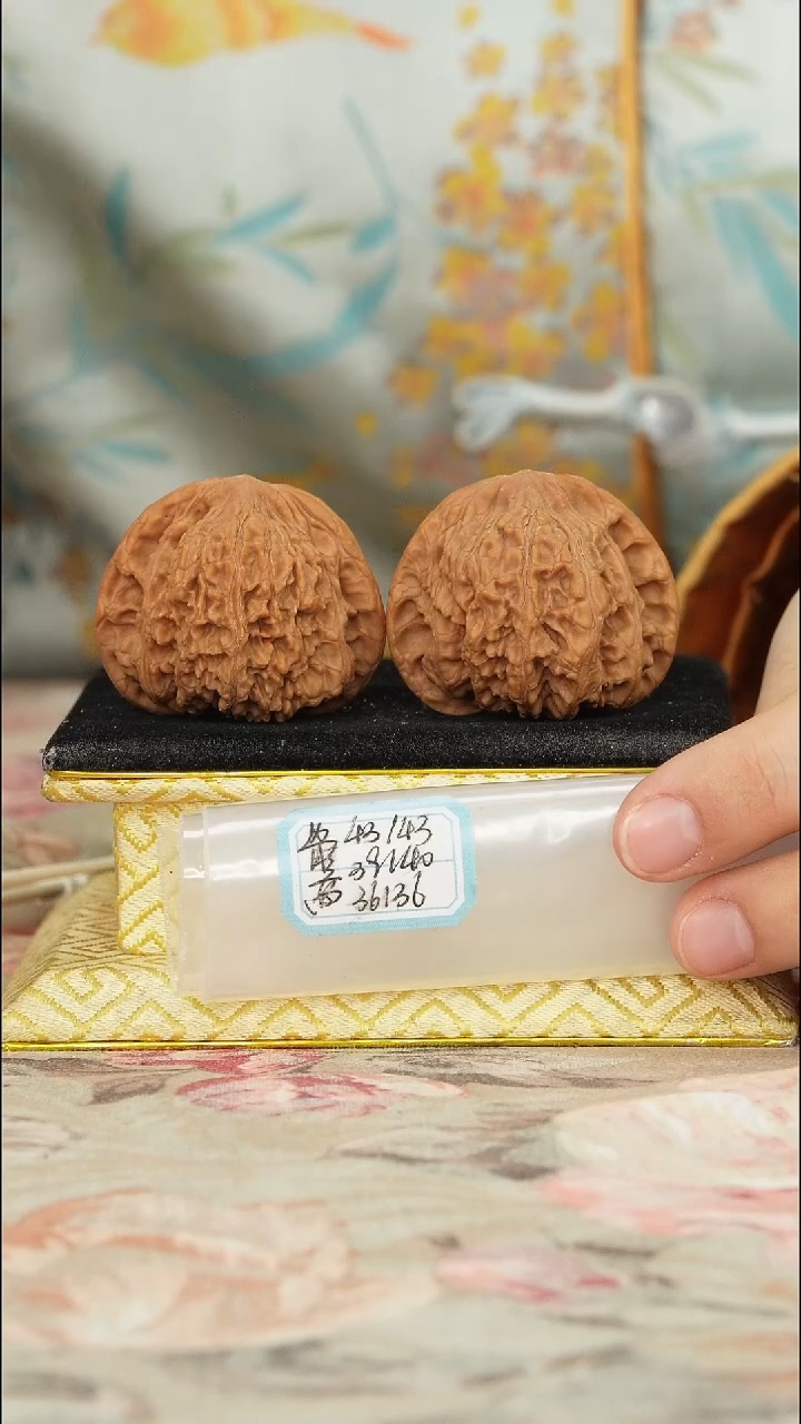 【闪购商品】文玩核桃把件兴隆狮子头
