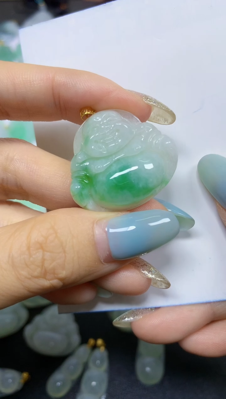 翡翠18K金镶嵌颈饰天然翡翠A货