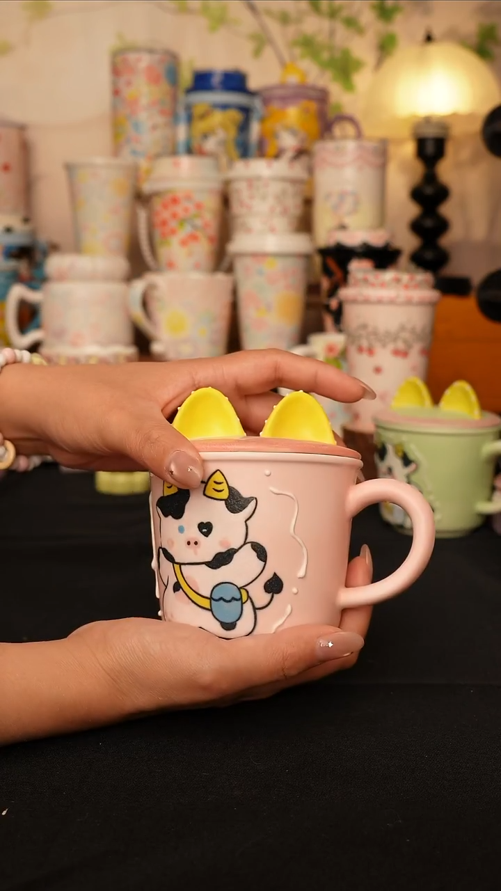 陶景德镇手绘的杯子