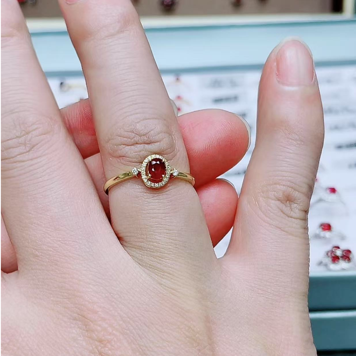 18k天然红宝石戒指