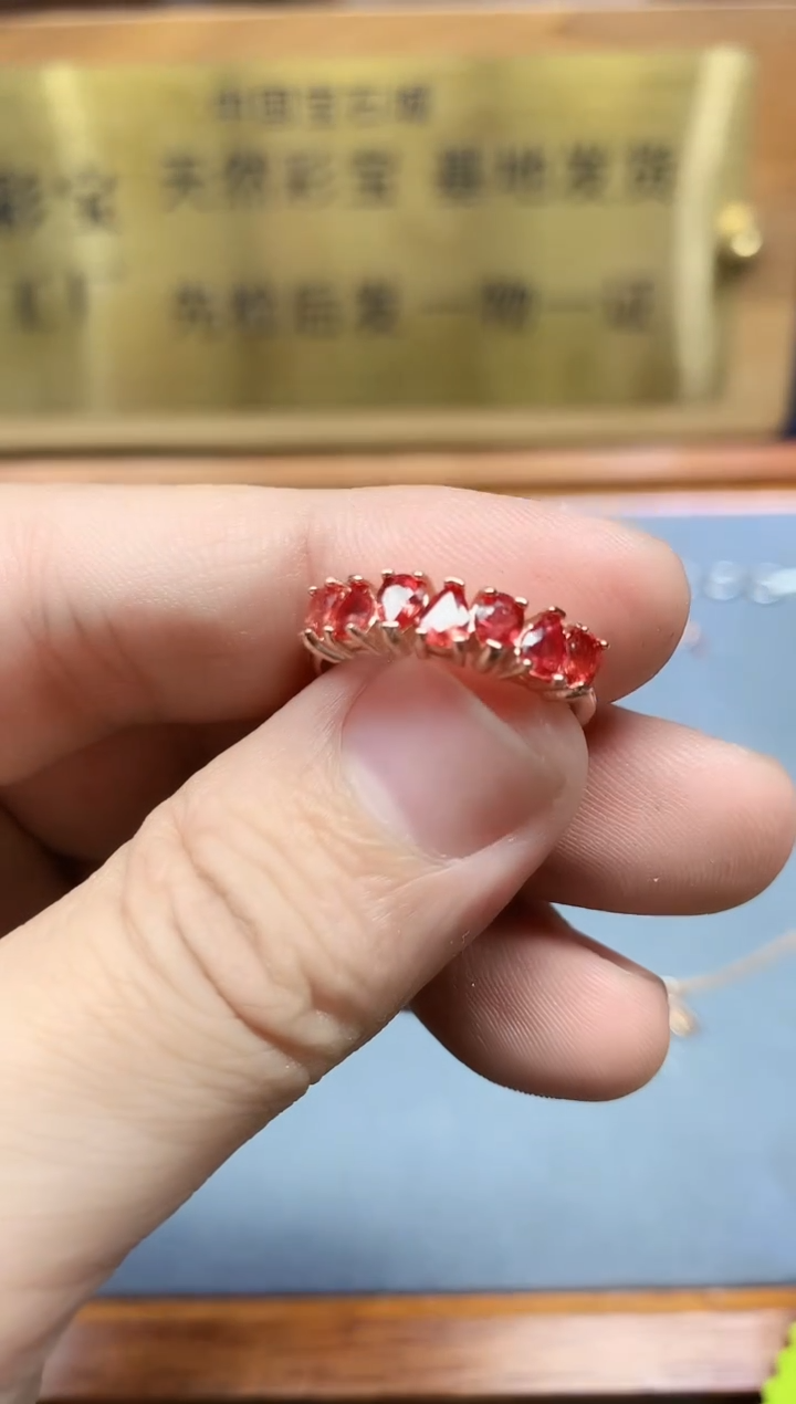 【闪购商品】蓝宝石戒指银S925镶嵌........