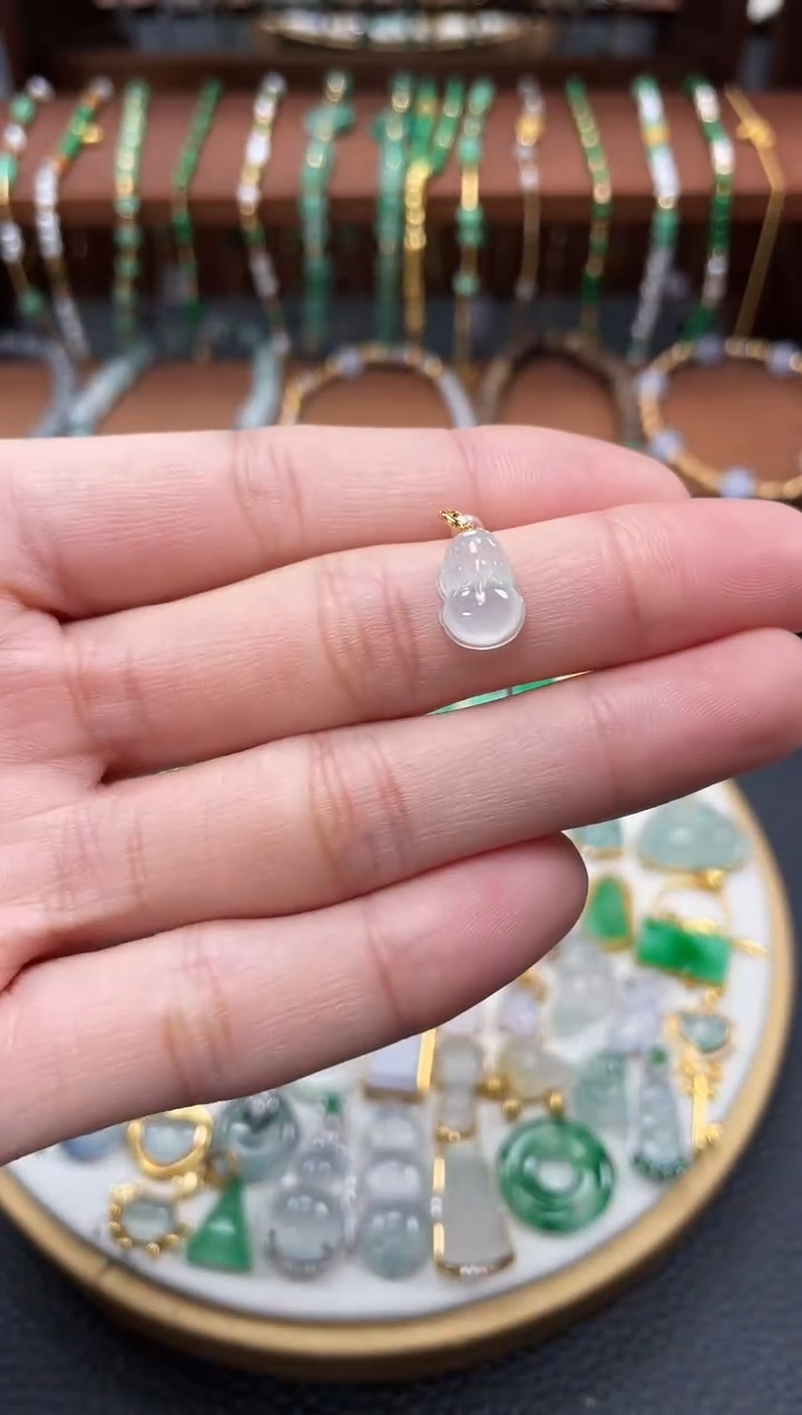 【闪购商品】翡翠吊坠(不含链)18K金镶嵌一个   JK619