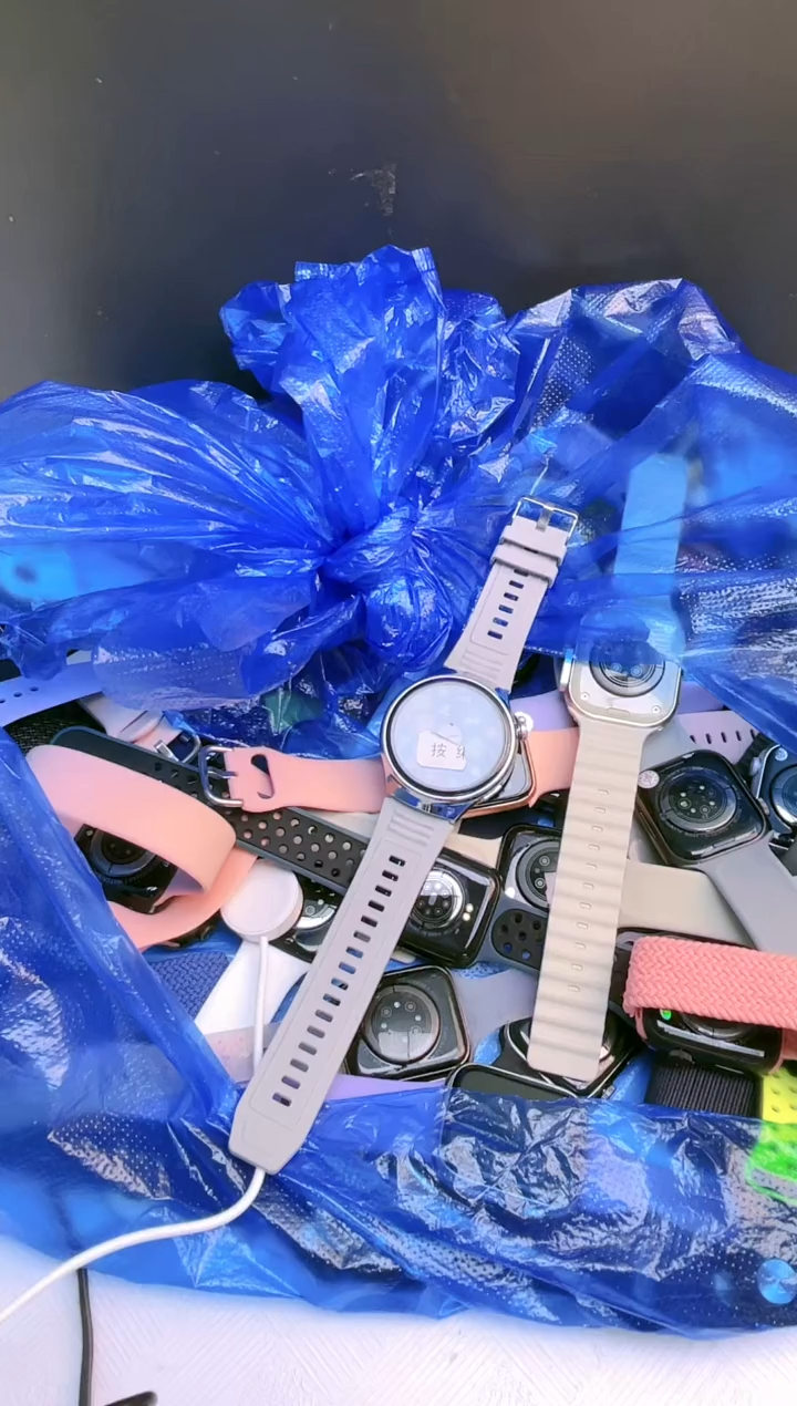 盒装手表/有充电器