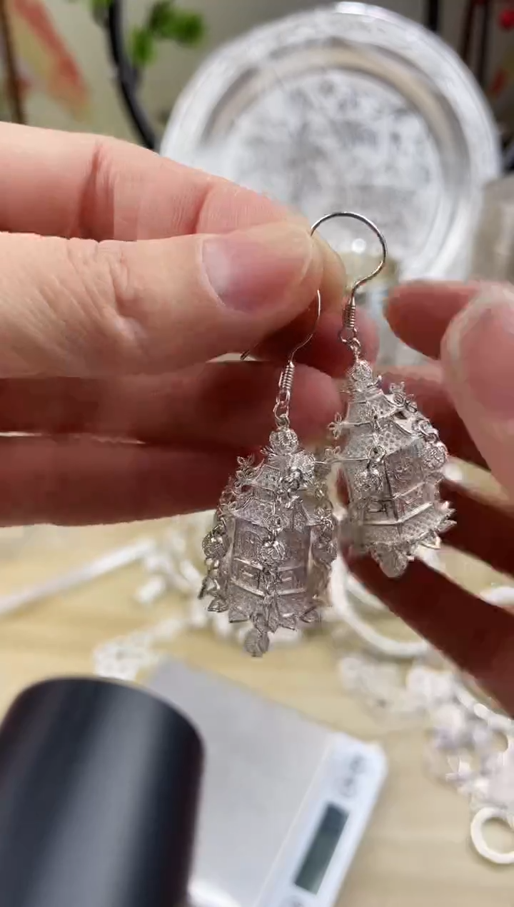 无足银小宫灯耳环