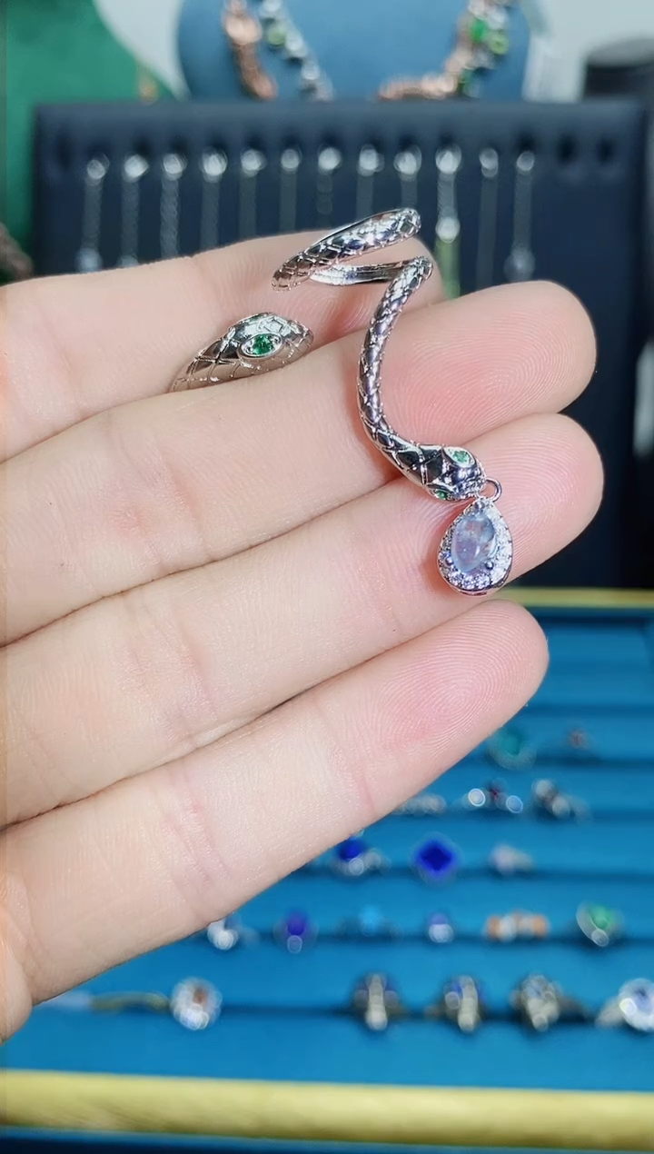 【闪购商品】托帕石耳饰银S925镶嵌AB款