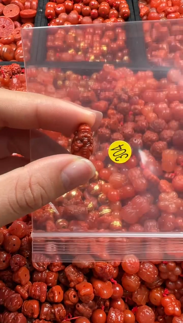 【闪购商品】南红玛瑙颈饰未镶嵌1