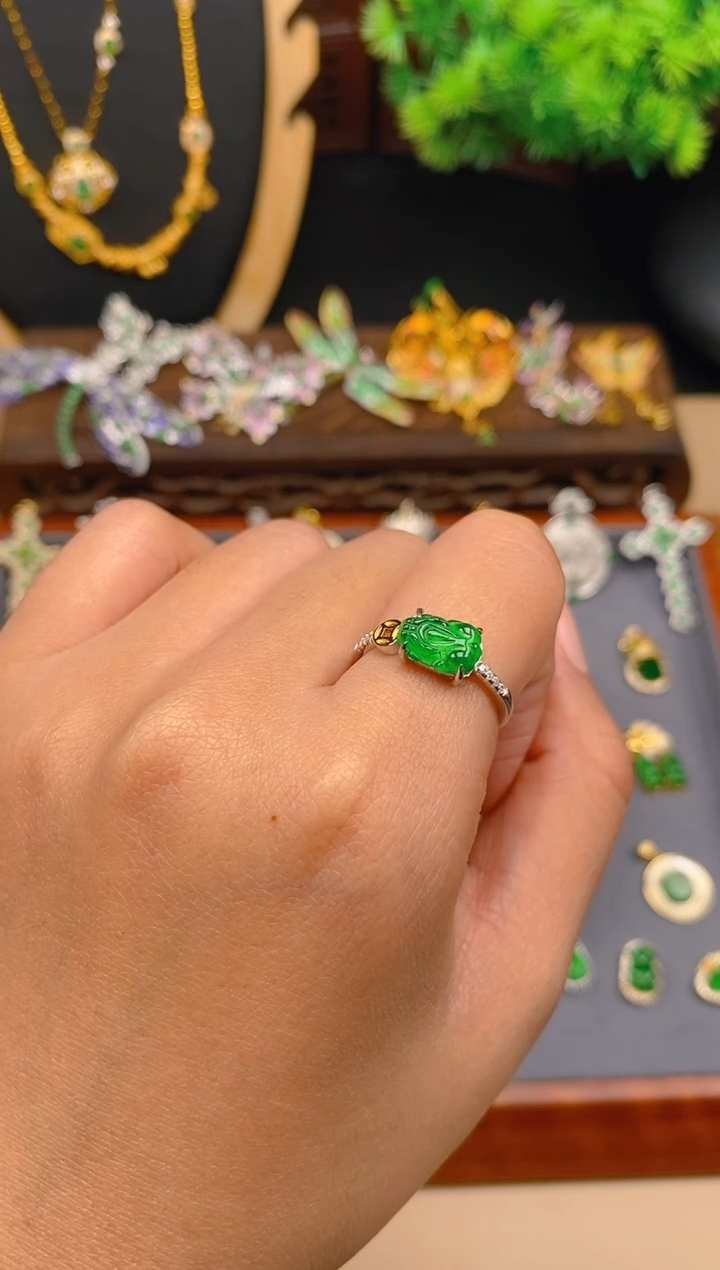 【闪购商品】翡翠戒指银S925镶嵌貔貅戒指