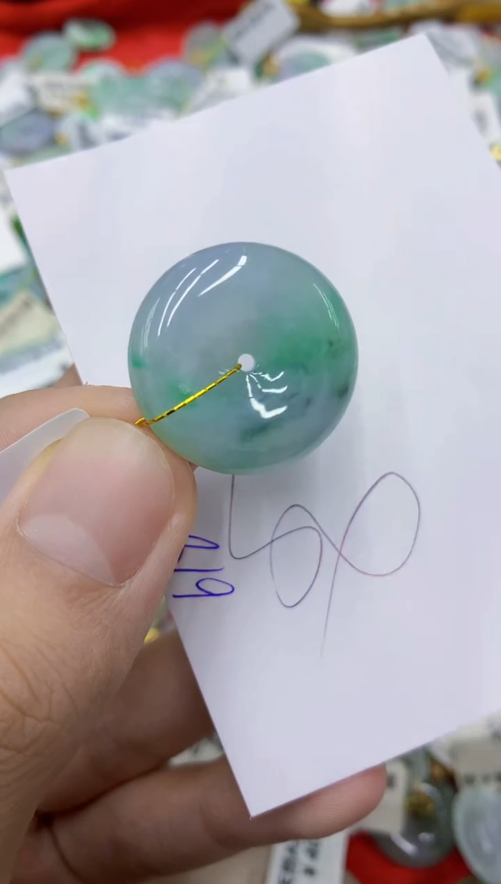 翡翠未镶嵌颈饰111111111111