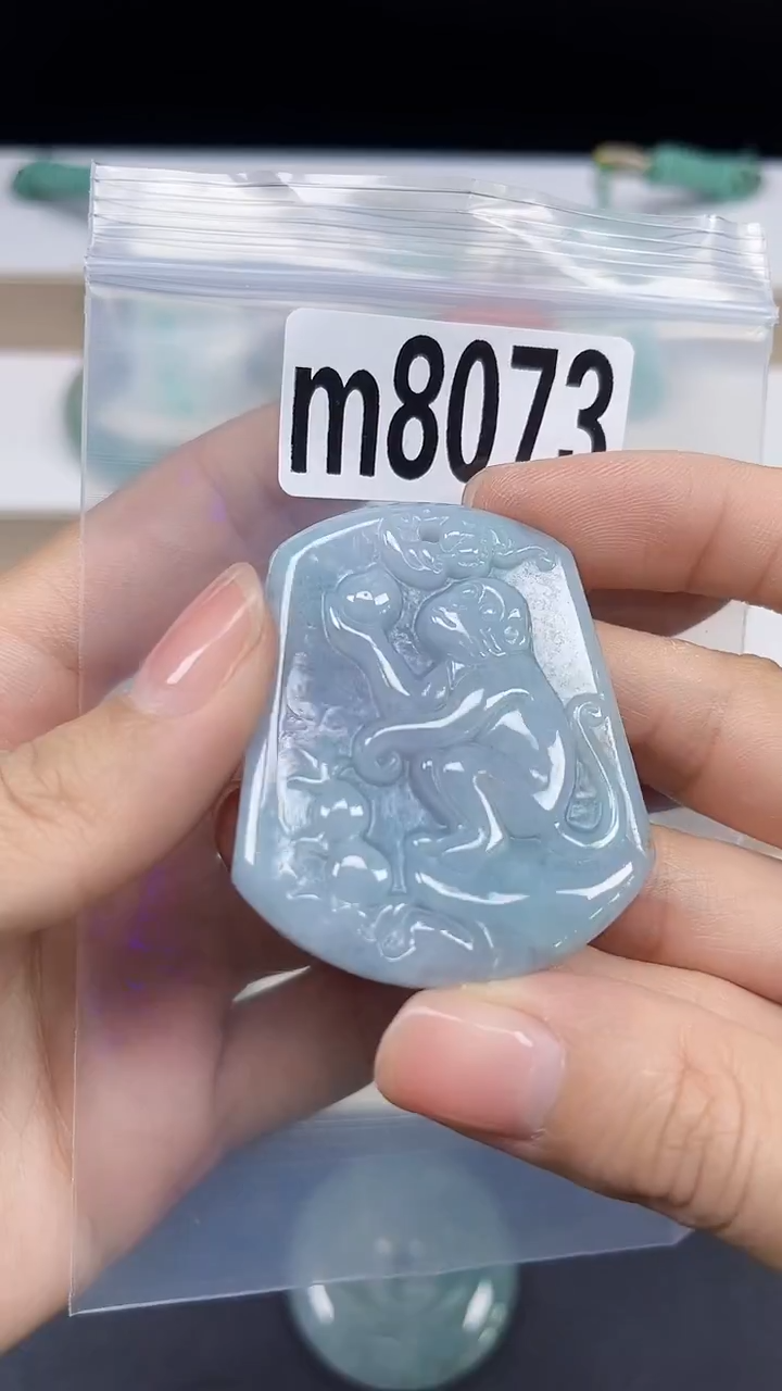 颈饰未镶嵌翡翠天然翡翠吊坠挂件