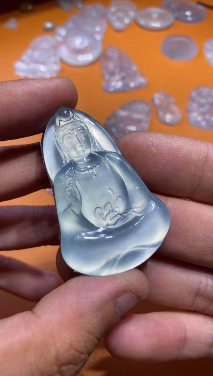 【闪购商品】翡翠吊坠(不含链)未镶嵌观音35800