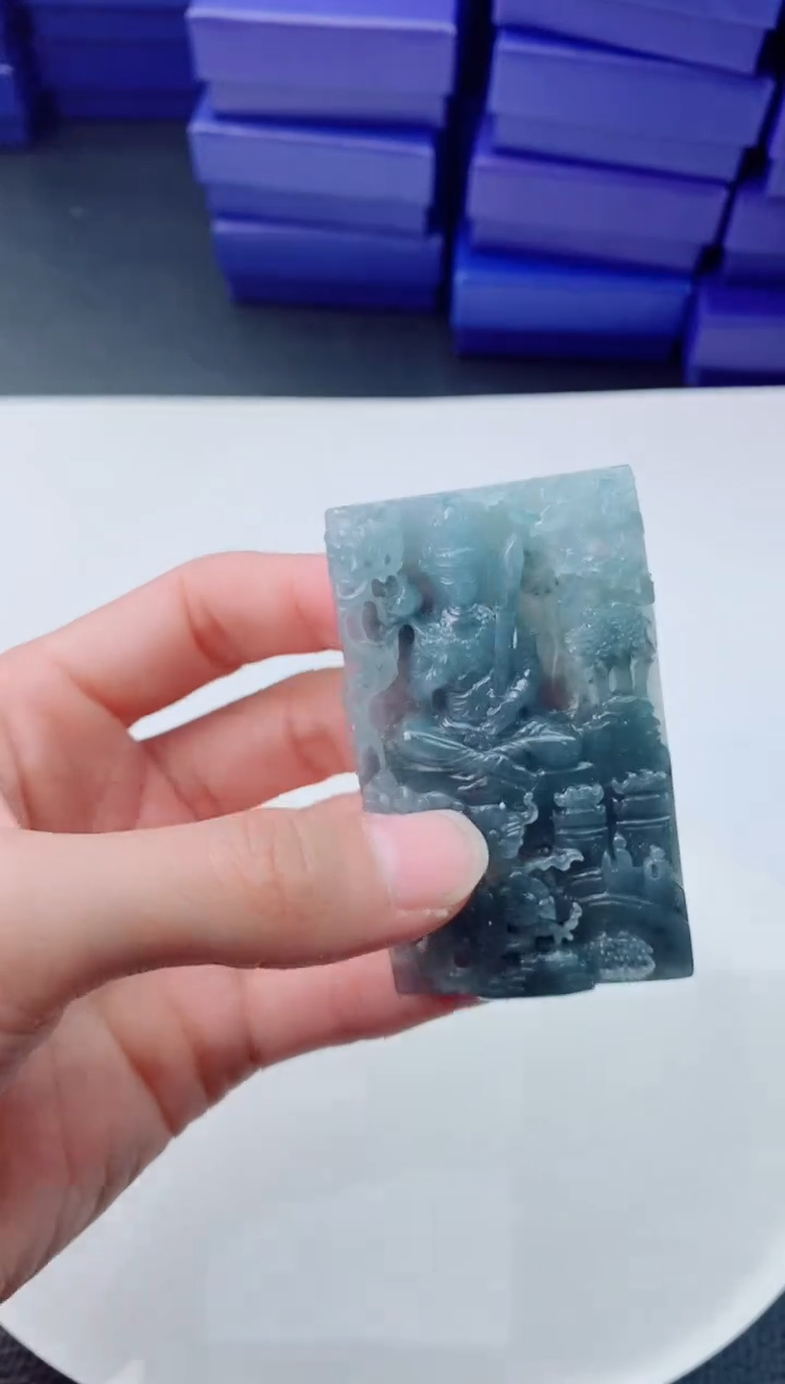 【闪购商品】翡翠颈饰未镶嵌         