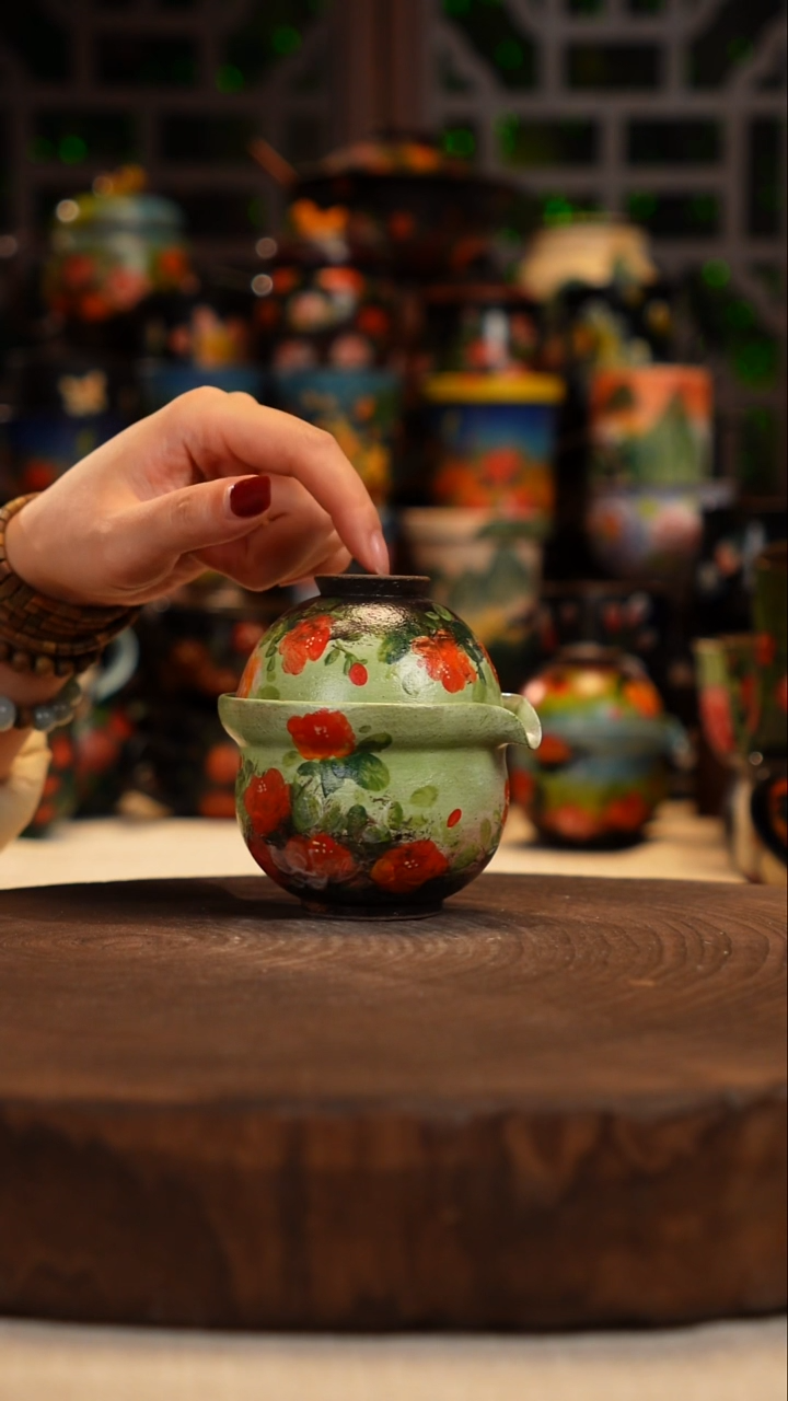 油画    手绘釉下彩