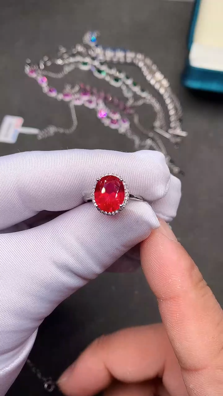 【闪购商品】红宝石戒指银S925镶嵌........