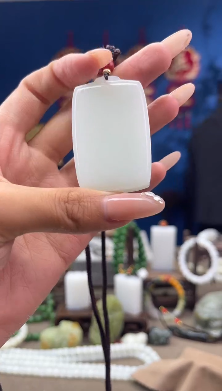 【闪购商品】和田玉颈饰未镶嵌1