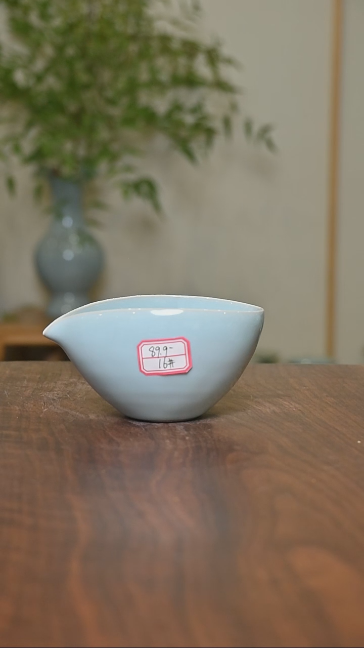 其他16#手拉微瑕天青釉一瓢饮