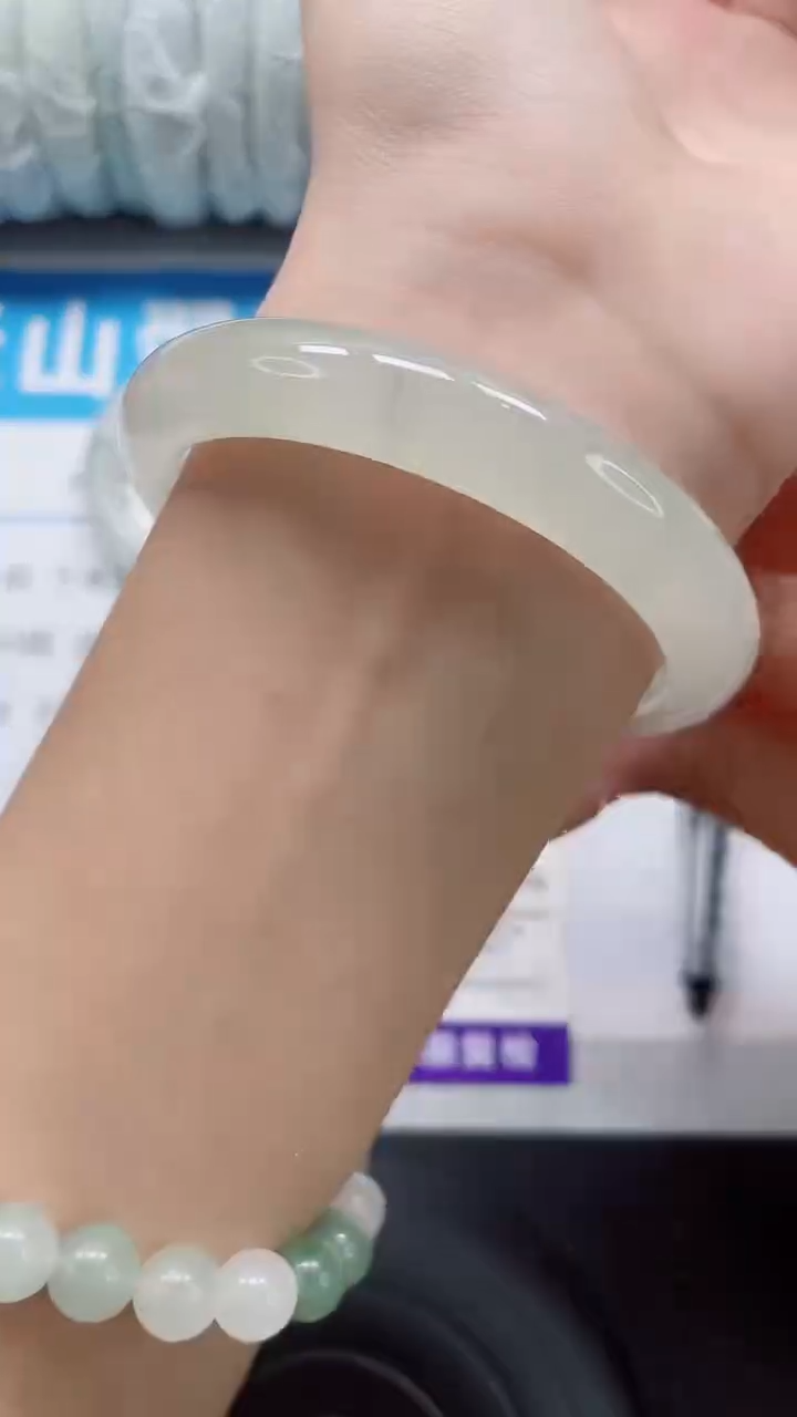 未镶嵌手镯石英质玉217-53/54