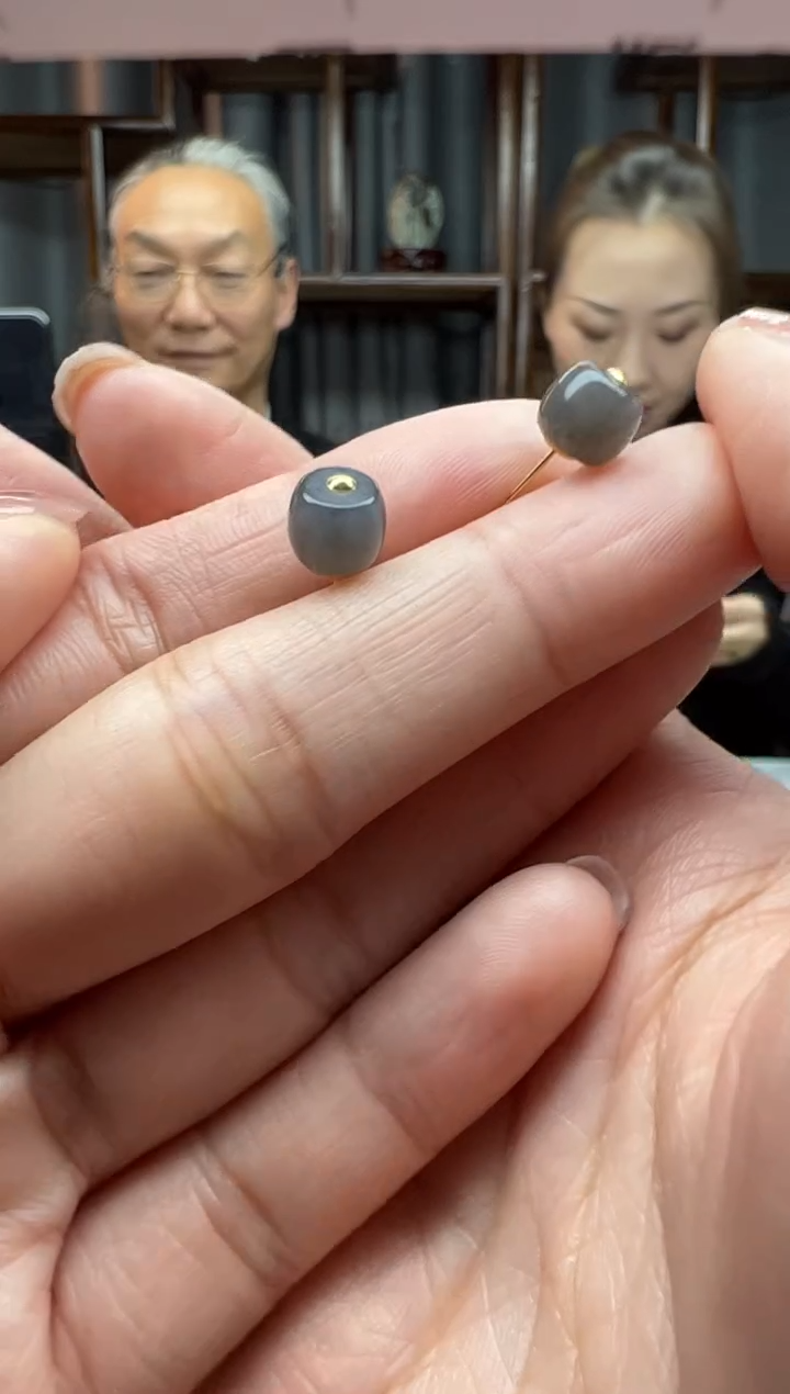 【闪购商品】和田玉颈饰18K金镶嵌耳钉  多样性发货拍一发一