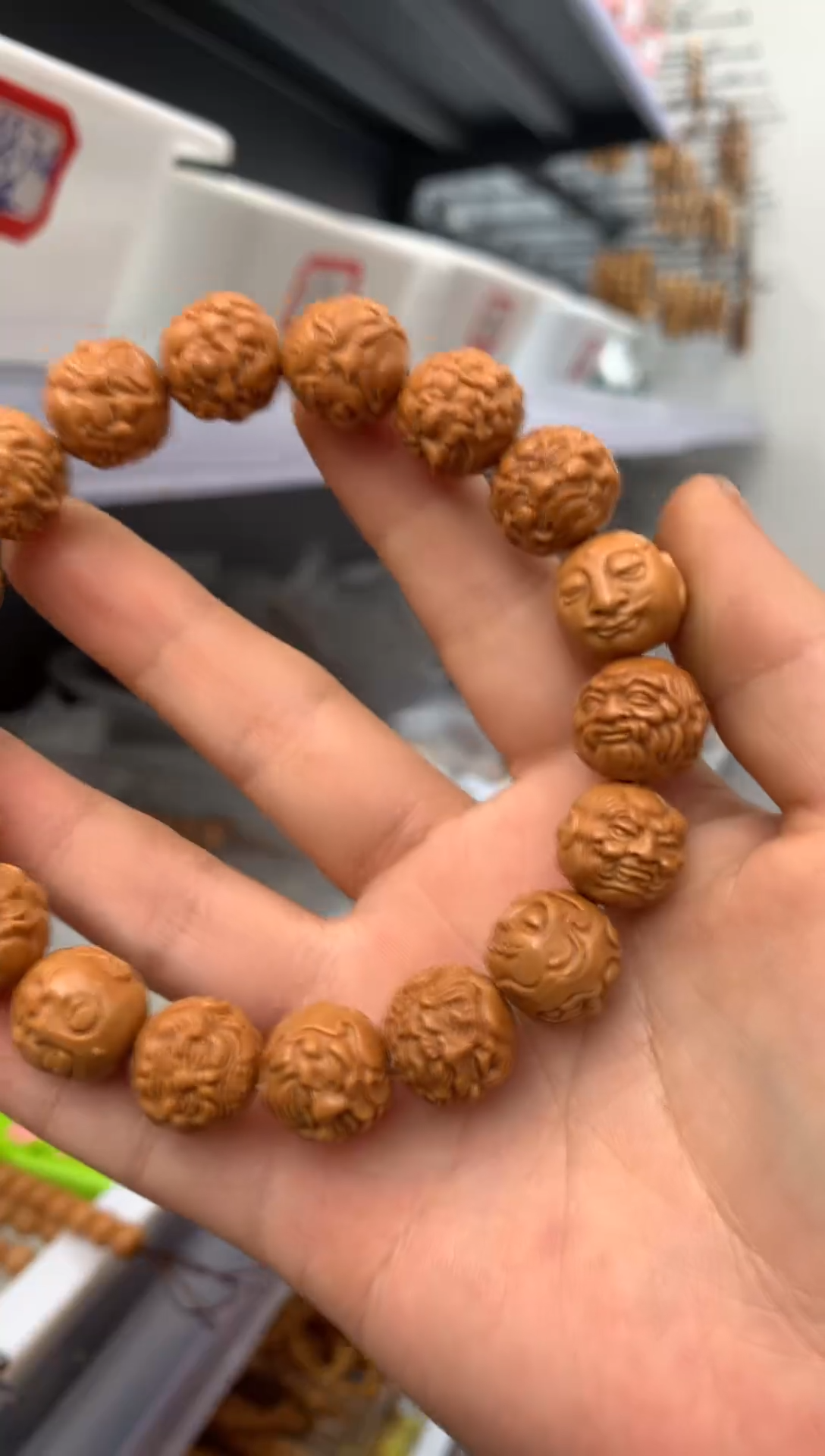 【闪购商品】猴头核桃吊坠双面