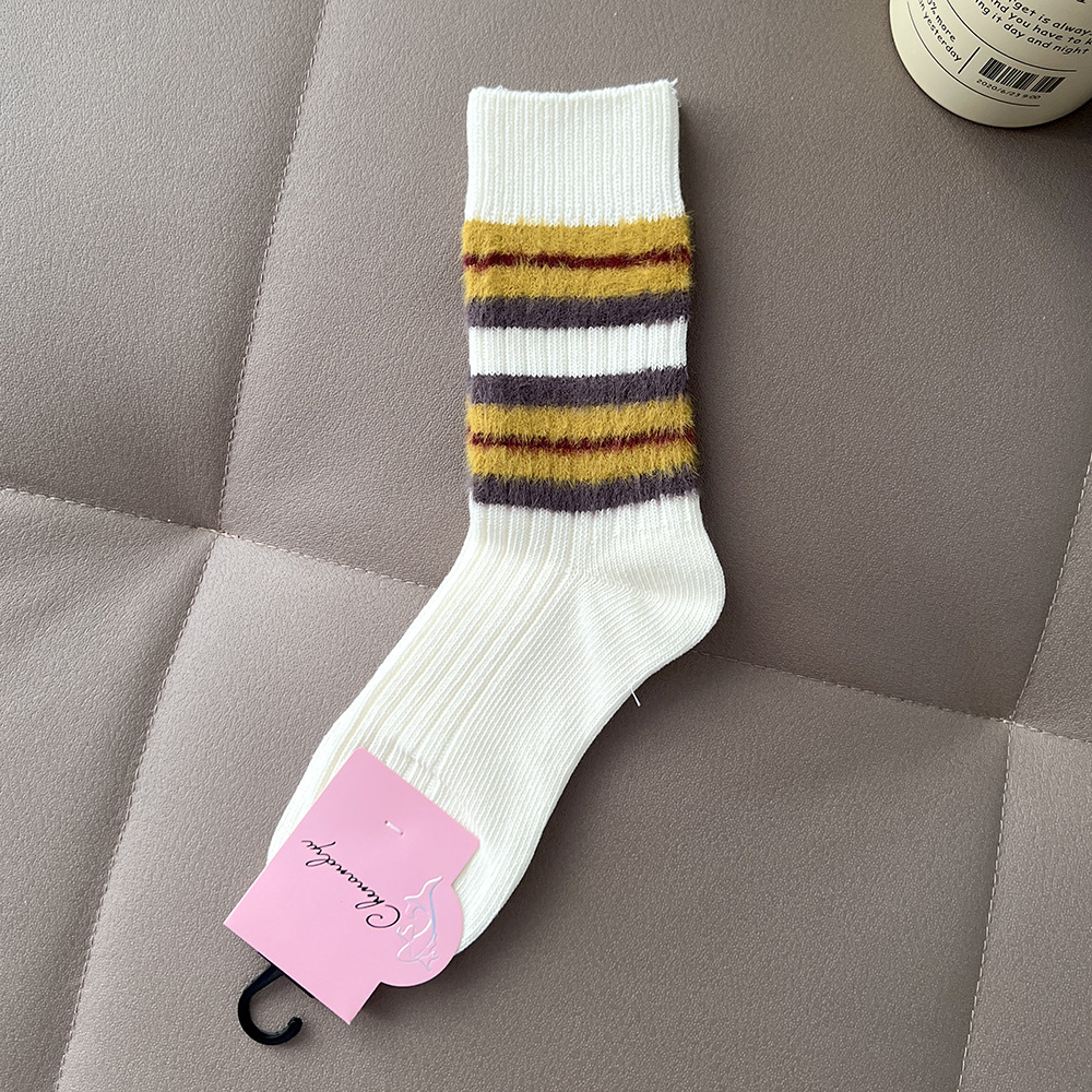 拼色中筒条纹拼接休闲风女冬季保暖中筒袜新款毛绒防勾丝AL92833