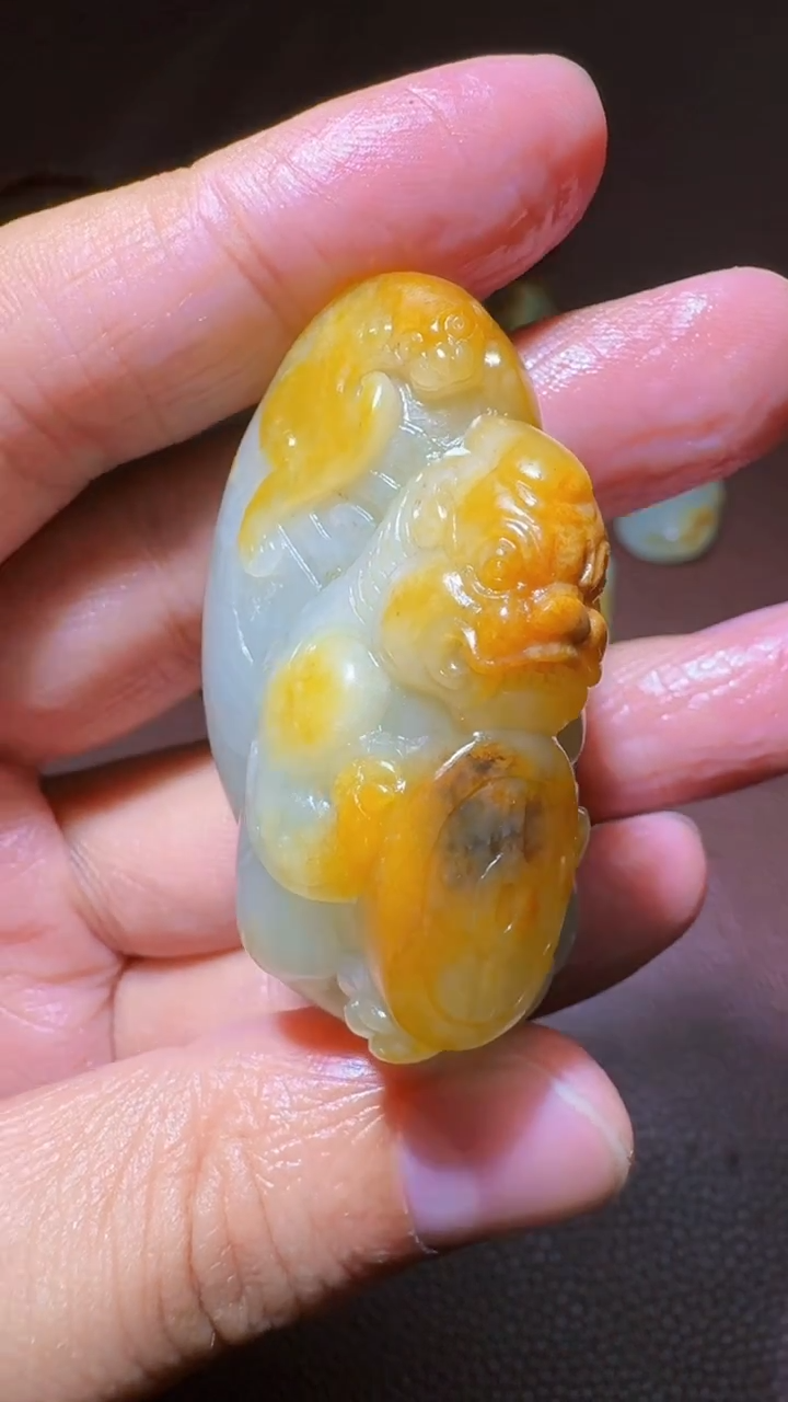 未镶嵌和田玉挂件和田玉