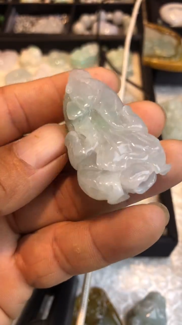翡翠未镶嵌吊坠(赠链)冰种白菜
