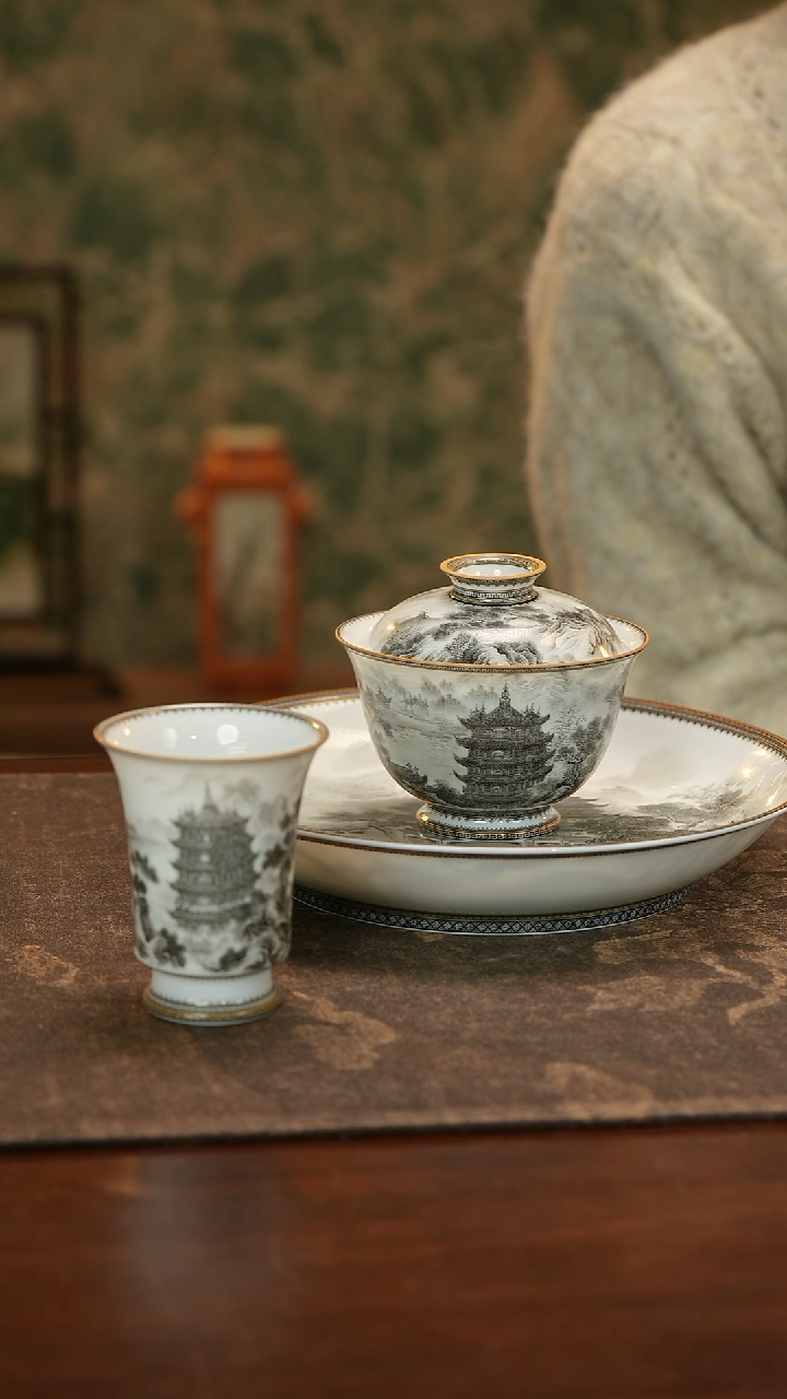 瓷刘*磊手绘黄鹤楼三件套组