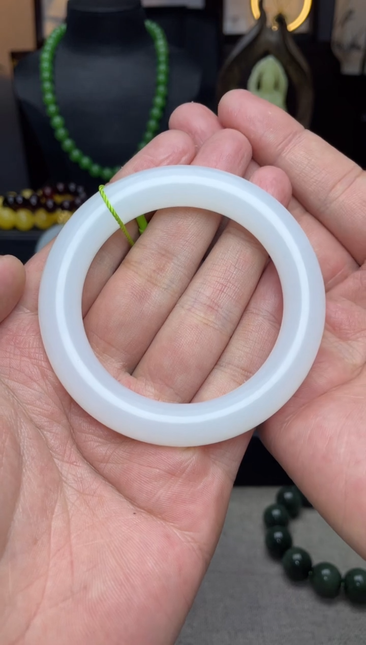 【闪购商品】和田玉手镯未镶嵌高品手镯