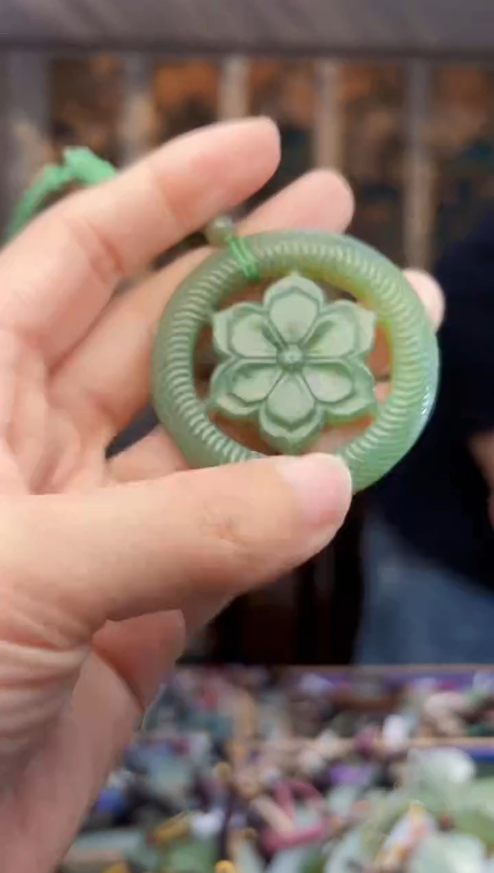 【闪购商品】和田玉挂件未镶嵌拍一发一