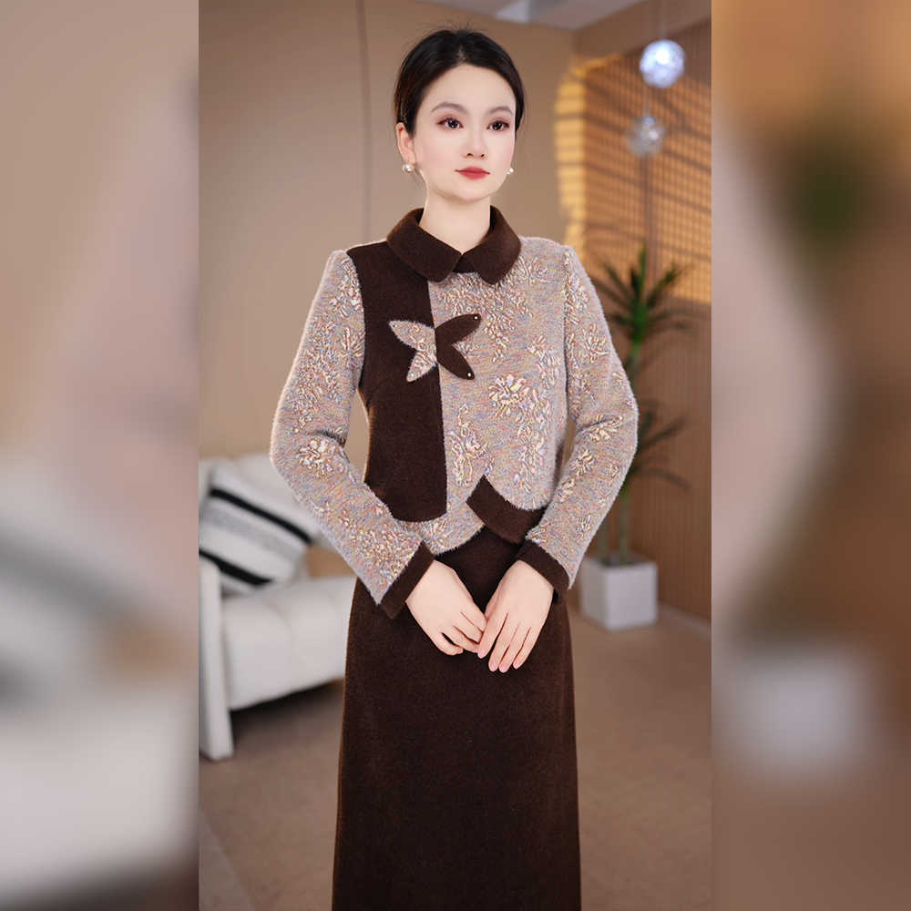 冬季新品轻奢复古通勤风厚款半高领加厚加绒保暖过膝中长款连衣裙