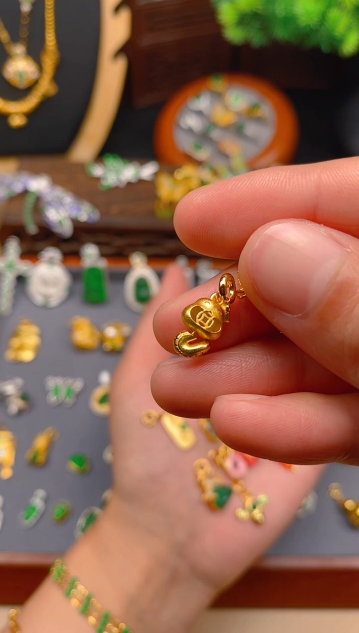 【闪购商品】翡翠吊坠(不含链)银S925镶嵌小蛇