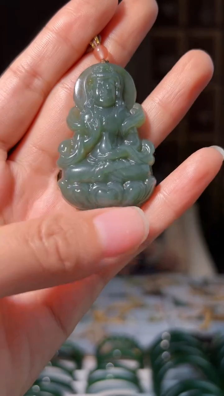 颈饰未镶嵌和田玉拍一发一，拍一发一